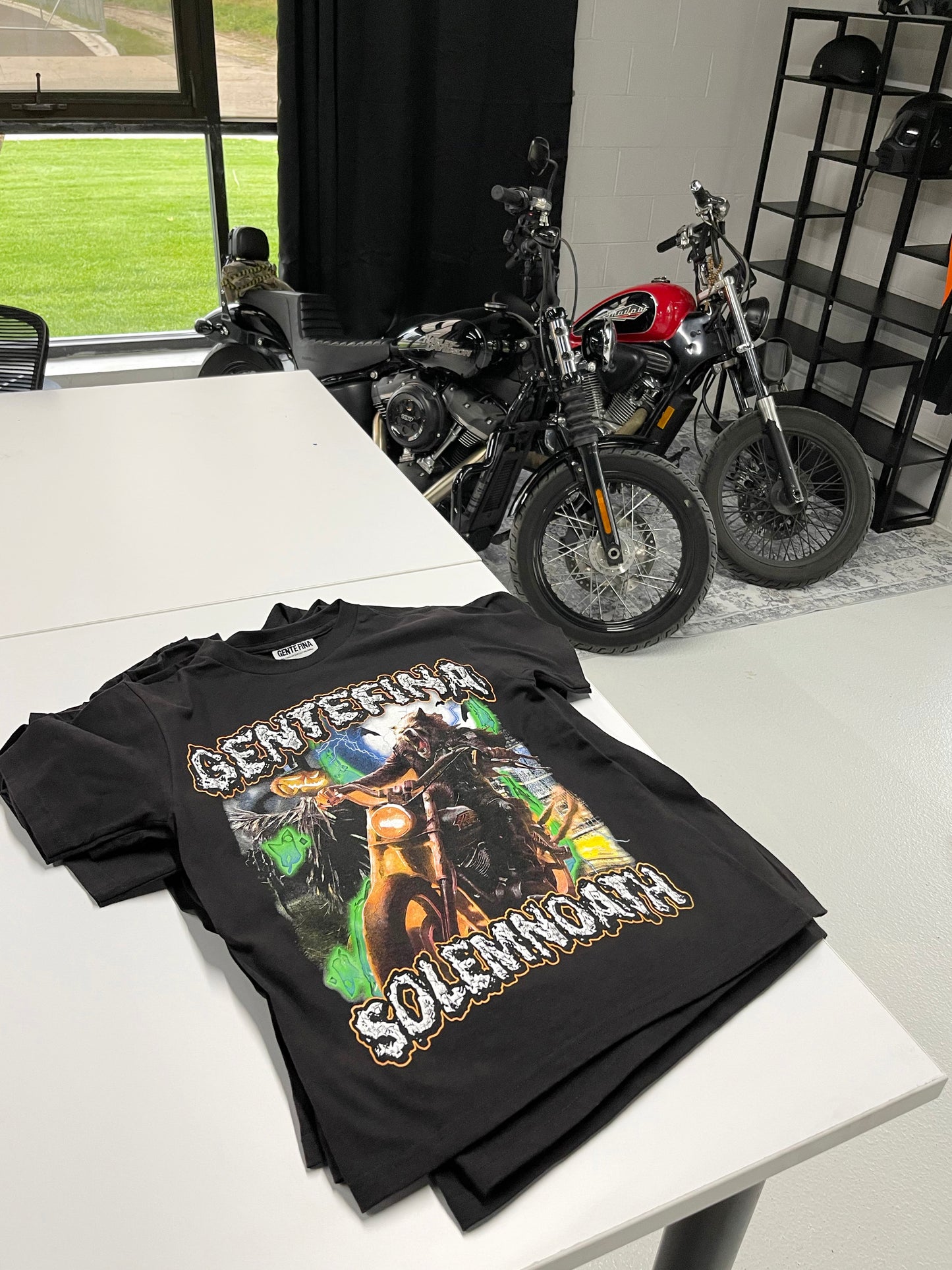 GENTE FINA X SOLEMN OATH BIKER TEE