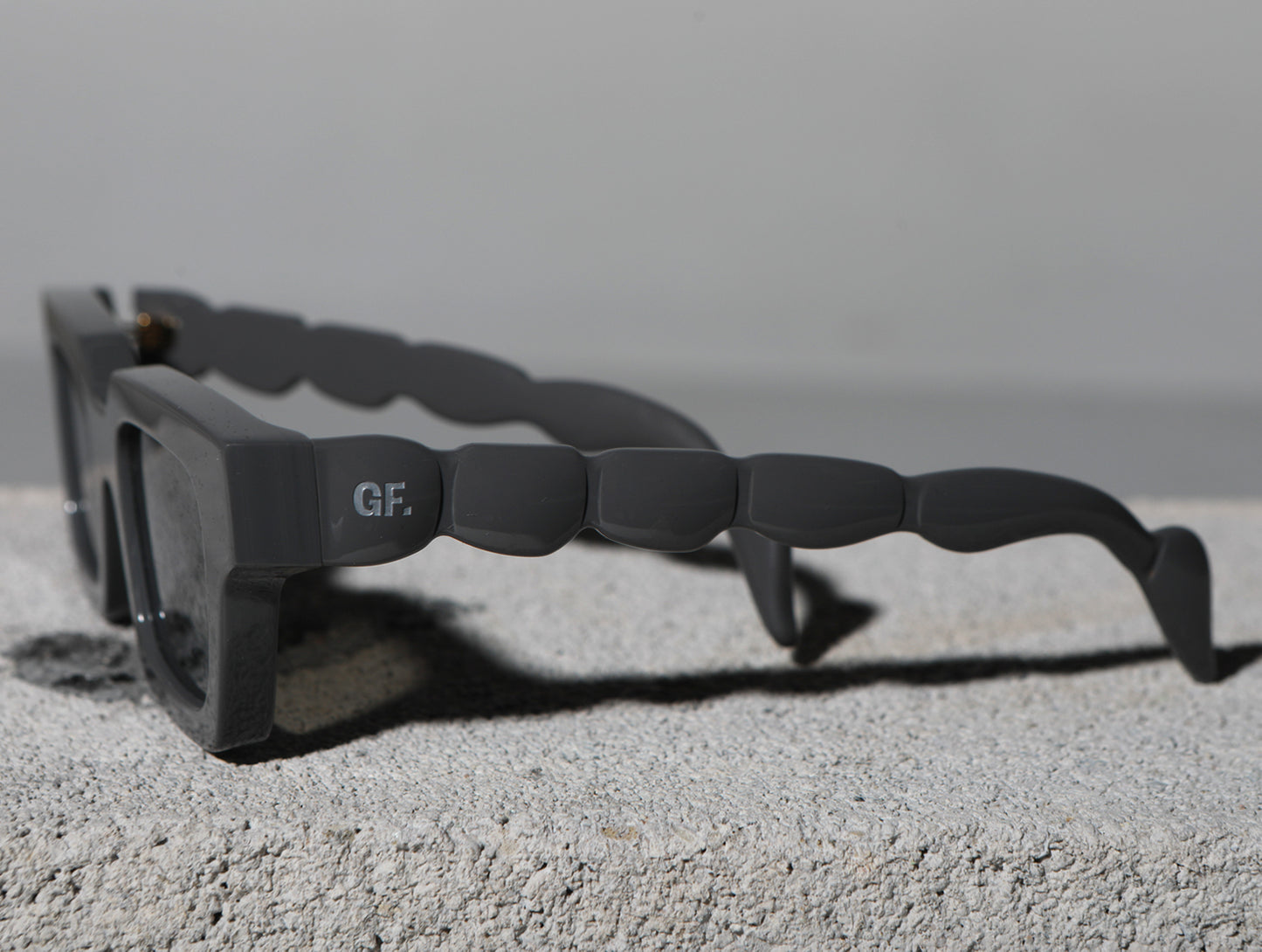 SCORPION SHADES V2