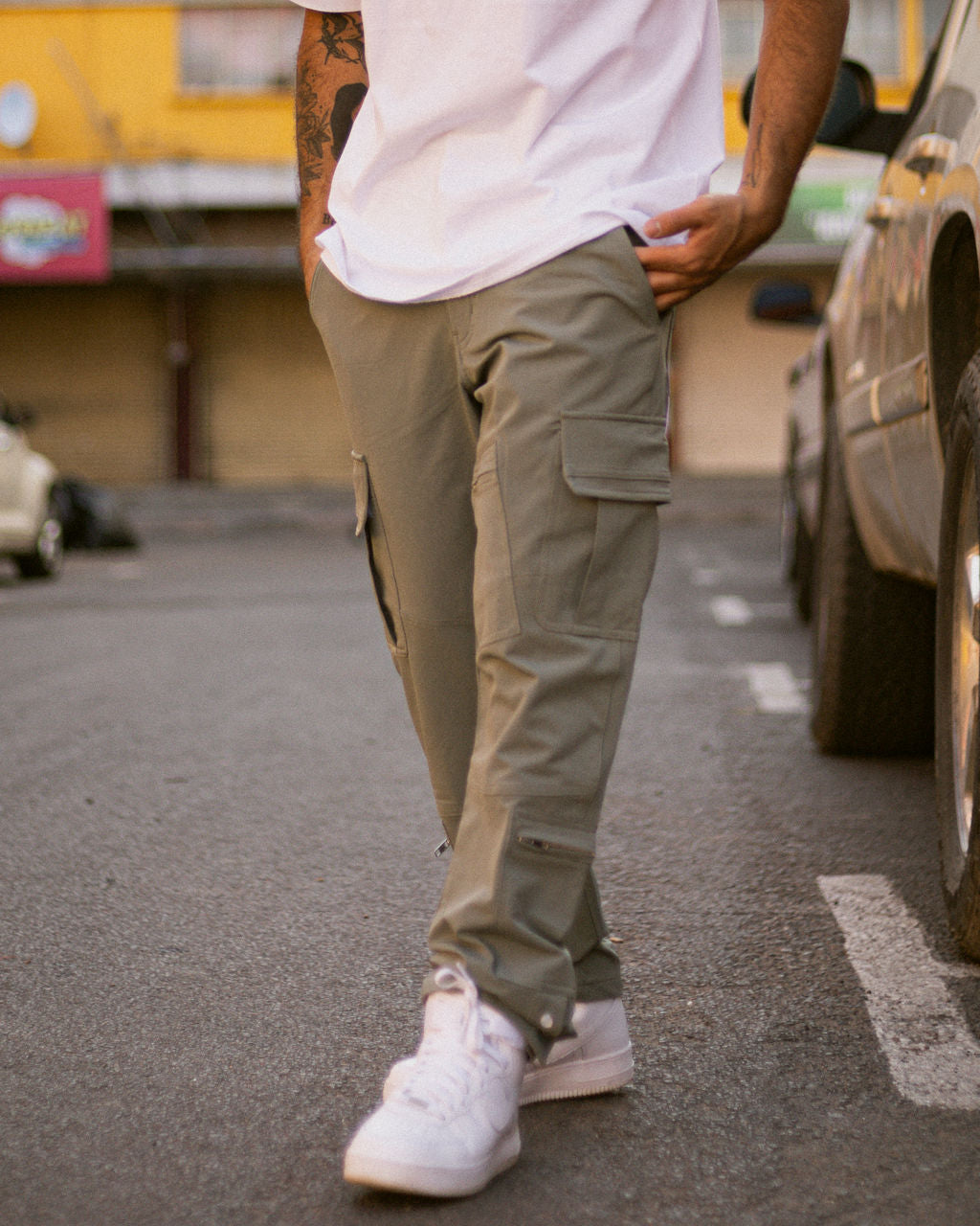 CARGO PANTS IN AGAVE GREEN